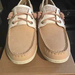 New Sperry Loafers Size 9M